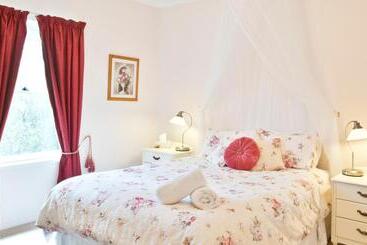 Apartamentos turísticos Encounter Hideaway Cottages