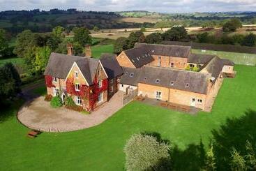 Appartements touristiques Somersal Cottages