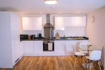 ツーリストアパートメント Modern Two Bed Apartment Near Stadium