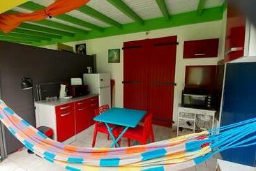 ツーリストアパートメント Passion Caraïbes