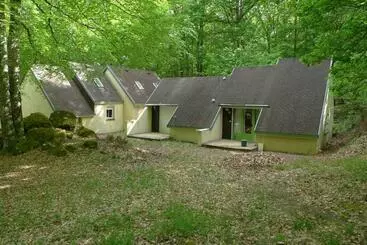 ツーリストアパートメント Gîtes La Forêt