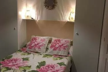 Appartements touristiques Le Patio Du Bourg   Studio Entre Lac Et Océan