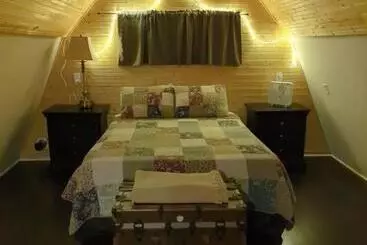 ツーリストアパートメント Wildflower Cottage