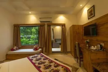 Wood Castle Spa & Resort