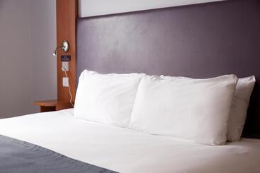 Отель The Bowman By Greene King Inns