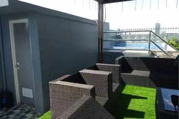 Dona Aurora Condotel By Oyo Rooms