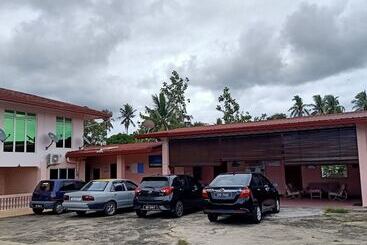 Oyo Home 90352 Muan's Homestay