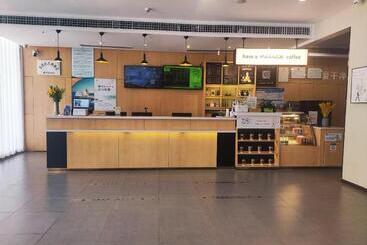 酒店 Hanting  Zhuhai Jinwan Airport