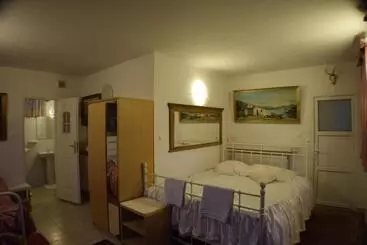 ホテル Piaseczno Willa Staropolska