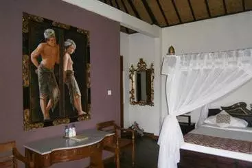 Отель Munduk Sari Garden Villa