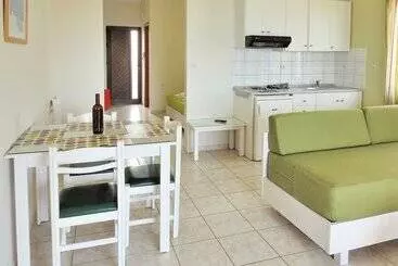 Hotel Nanakis Beach Apartments