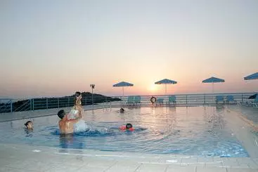 فندق Nanakis Beach Apartments