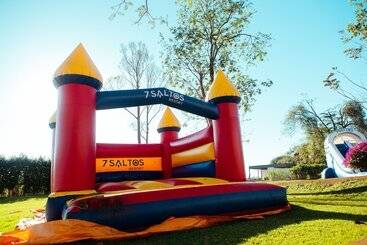 فندق 7 Saltos Resort