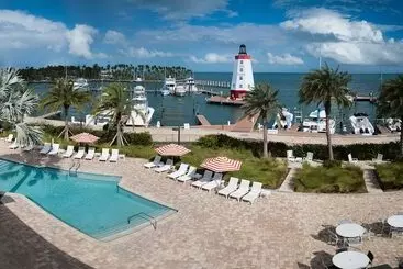 هتل Faro Blanco Resort & Yacht Club Marathon, Curio By Hilton