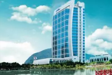 ホテル Howard Johnson Changshan Lake Plaza Changle