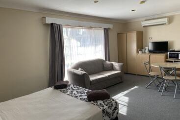 The Major Mitchell Motel