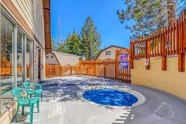 Hotel Mammoth View Villas 35