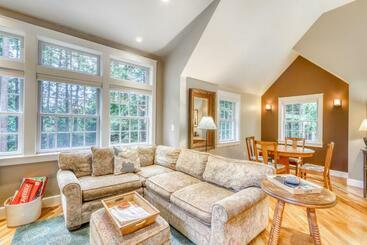 فندق Serene Redwood Retreat