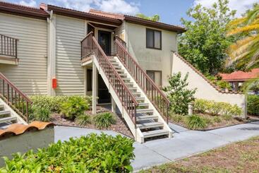 Hotel Modern Palm Paradise