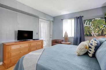 Hotel Modern Palm Paradise