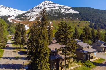 Hotelli Snowbird Condo 195   C