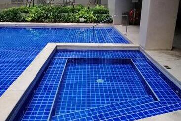 Apartahotel S Residencestower 3   L&r Staycation