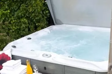 住宿加早餐 Number One St Luke S