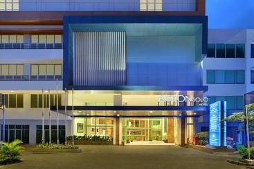 ホテル Aston Solo