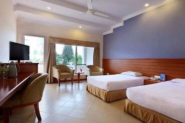 Niagara Hotel Lake Toba & Resorts