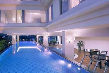 Quest Hotel Darmo   Surabaya By Aston