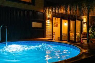 Bed and Breakfast Ten Ti̇ny House