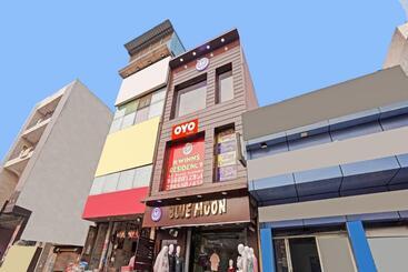 Hotel Oyo Flagship 70245 Kwins Residency