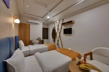 Click Hotel Tulsi Jamnagar 7 Mins From Reliance Industrial Township
