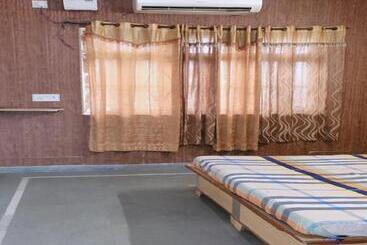 בית מלון כפרי Jiya Green Garden & Banquet, Sonipat