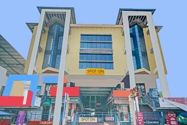 Hotelli Spot On Cherai Homes