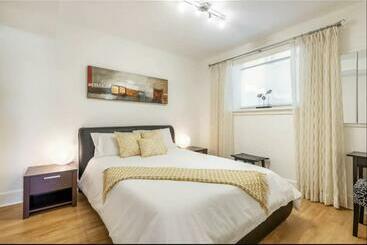 Panzió Luxury Beautiful Garden View 1 Bedroom