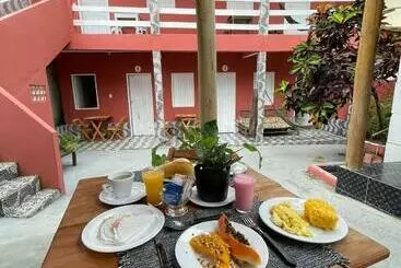 Hospedaria Mucugê   Na Principal Rua Da Cidade, Rua Do Mucugê   Arraial D Ajuda