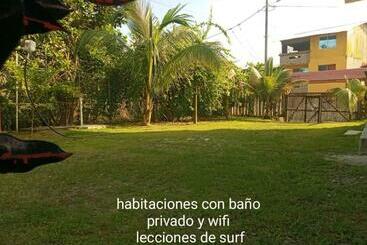 Pension Oceansurf Hosteria