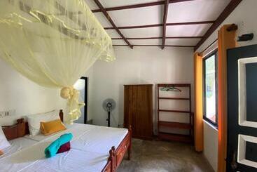 بنسيون Nature Villa Unawatuna