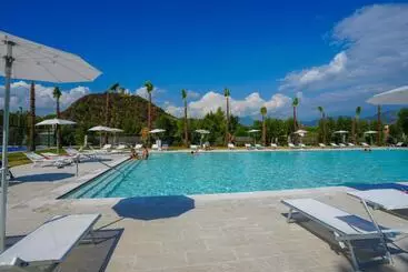 Hotel Eleamare Resort