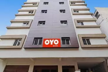 Hotel O Night Eye