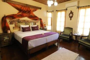 펜션 Olivia1845 Guest House Ayvalık