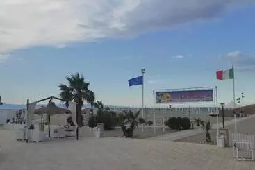 تختخواب و صبحانه La Darsena Rooms