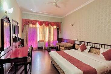 ホテル The Morni Resort