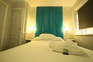 ホテル Abbey Lodge