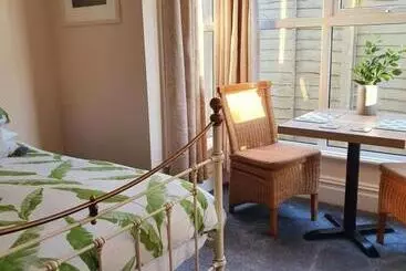 Hotel Chynoweth Lodge