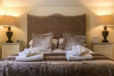 בית מלון כפרי Cricket Field House