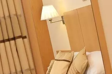 ホテル Lingwood Lodge