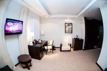 ホテル Mergen Bator