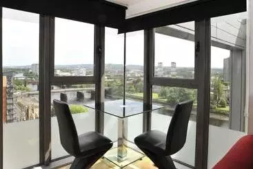 هتل Riverview Apartments